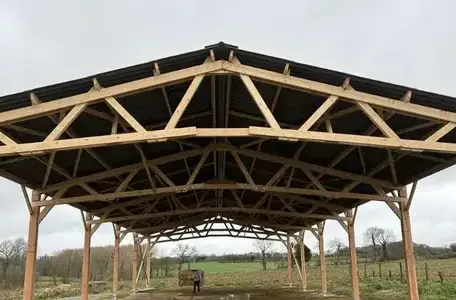 charpente traditionnelle à Saint Méen Le Grand - image 3